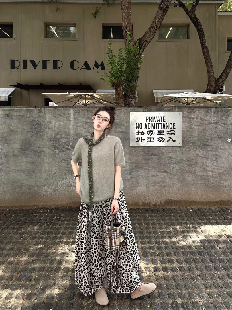 韩系休闲慵懒风透气短袖针织衫女秋季气质百搭上衣豹纹印花阔腿裤