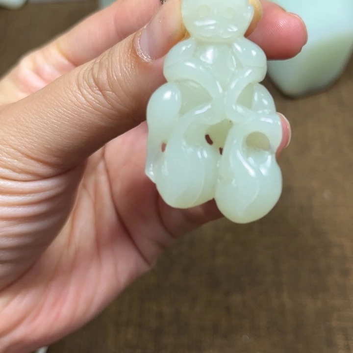 颈饰未镶嵌和田玉