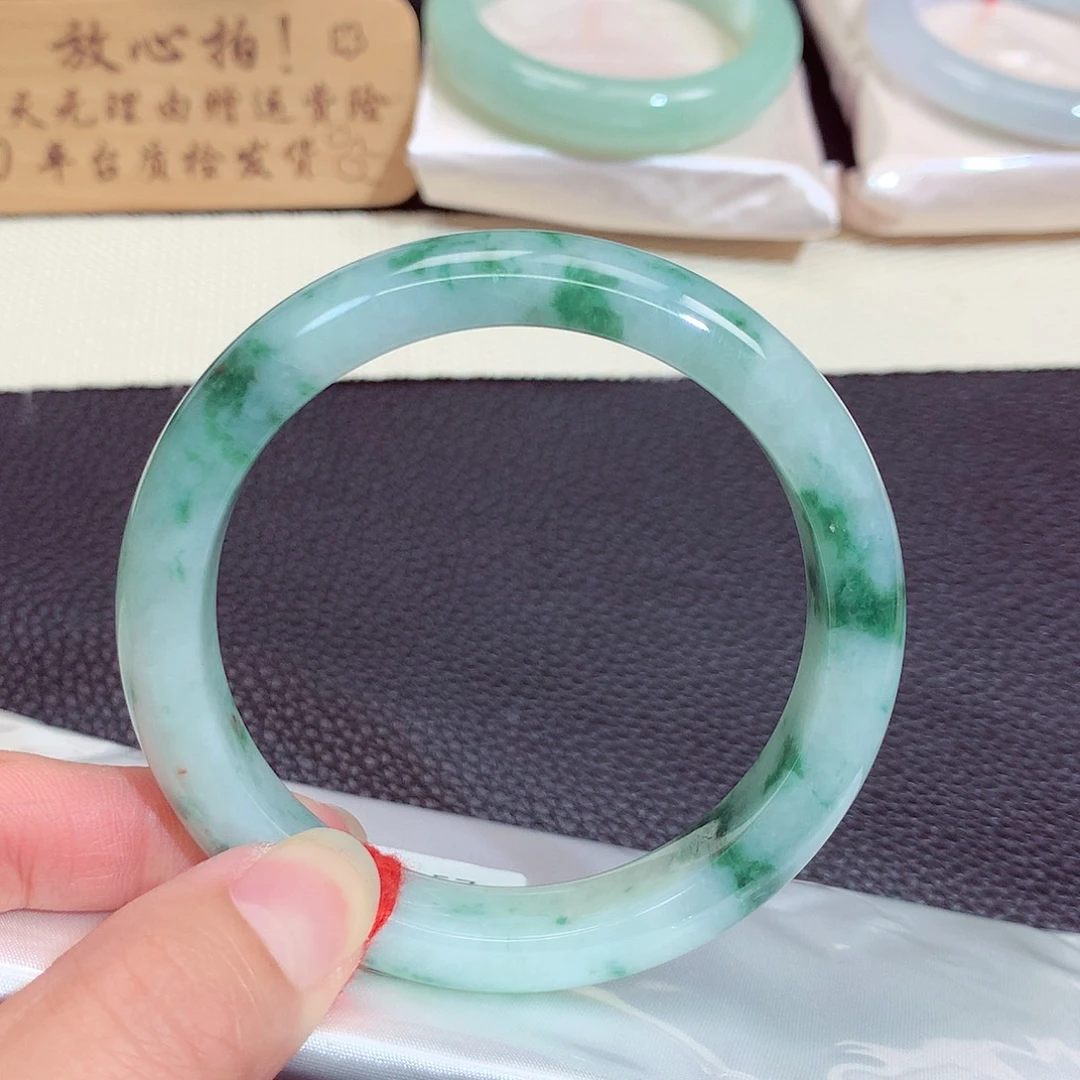 未镶嵌手镯翡翠254