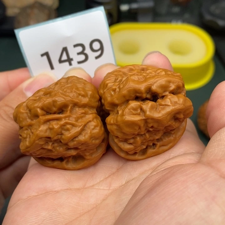 文玩核桃吊坠1439号全品开背哇37.40.32