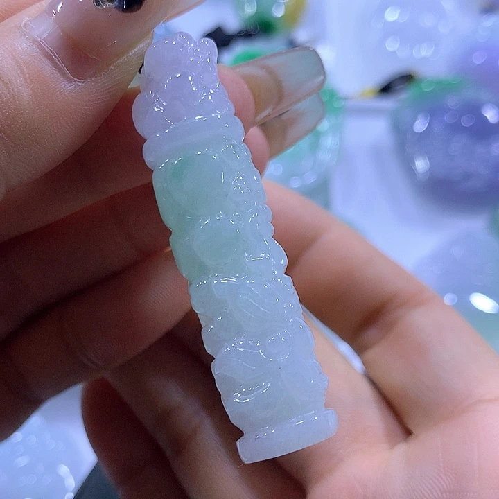 颈饰未镶嵌翡翠天然翡翠A货吊坠