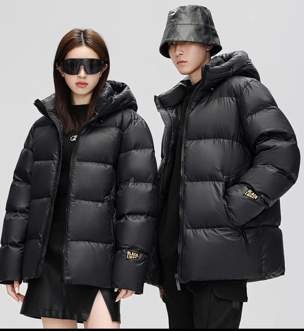 男女同款白鸭绒黑金连帽短款宽松保暖冬衣