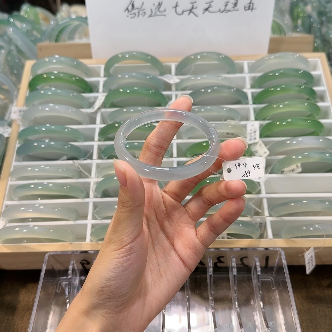 玛瑙/玉髓未镶嵌手镯圈口54.4