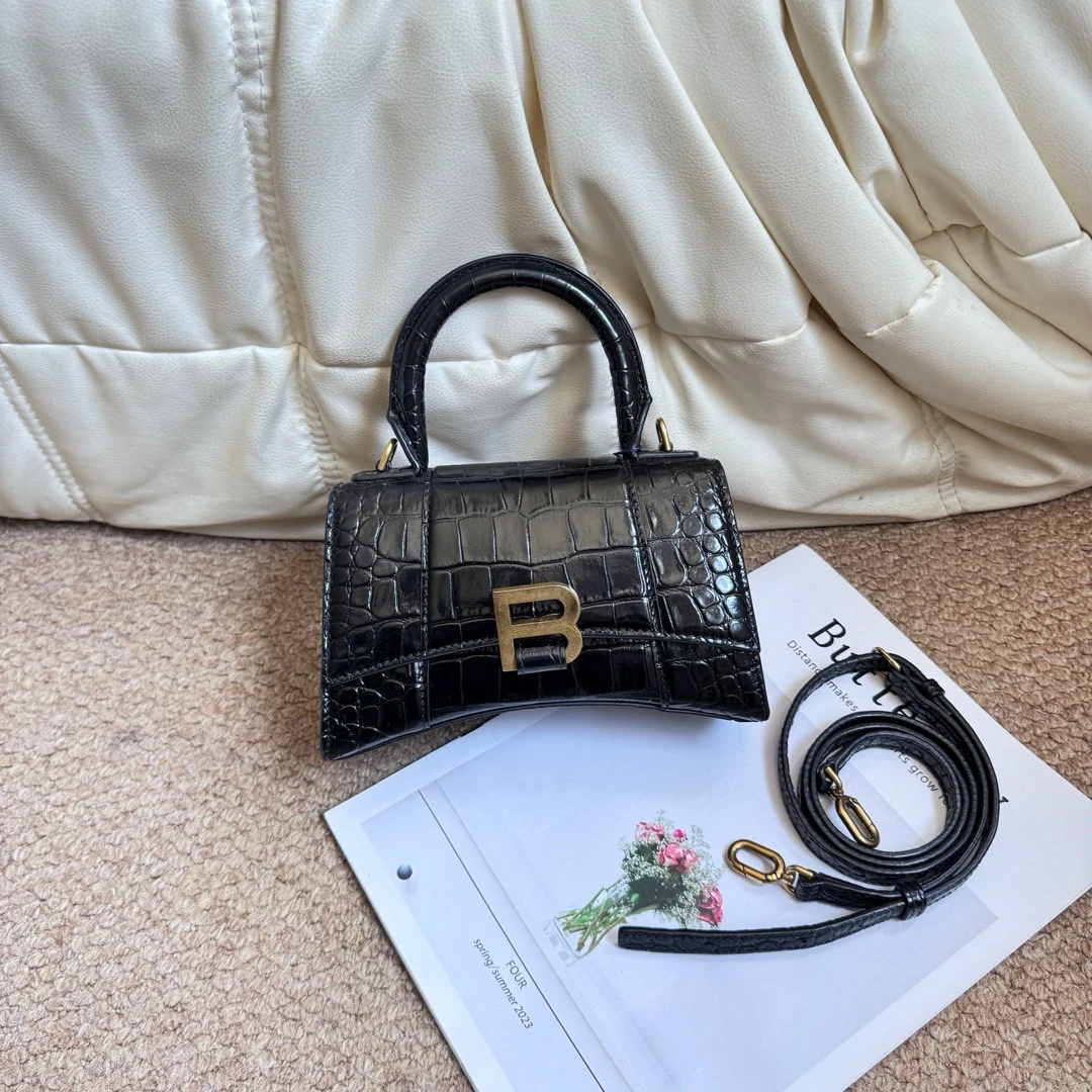 95新 Balenciaga/巴黎世家 黑色牛皮金扣 沙漏包xs/642538881