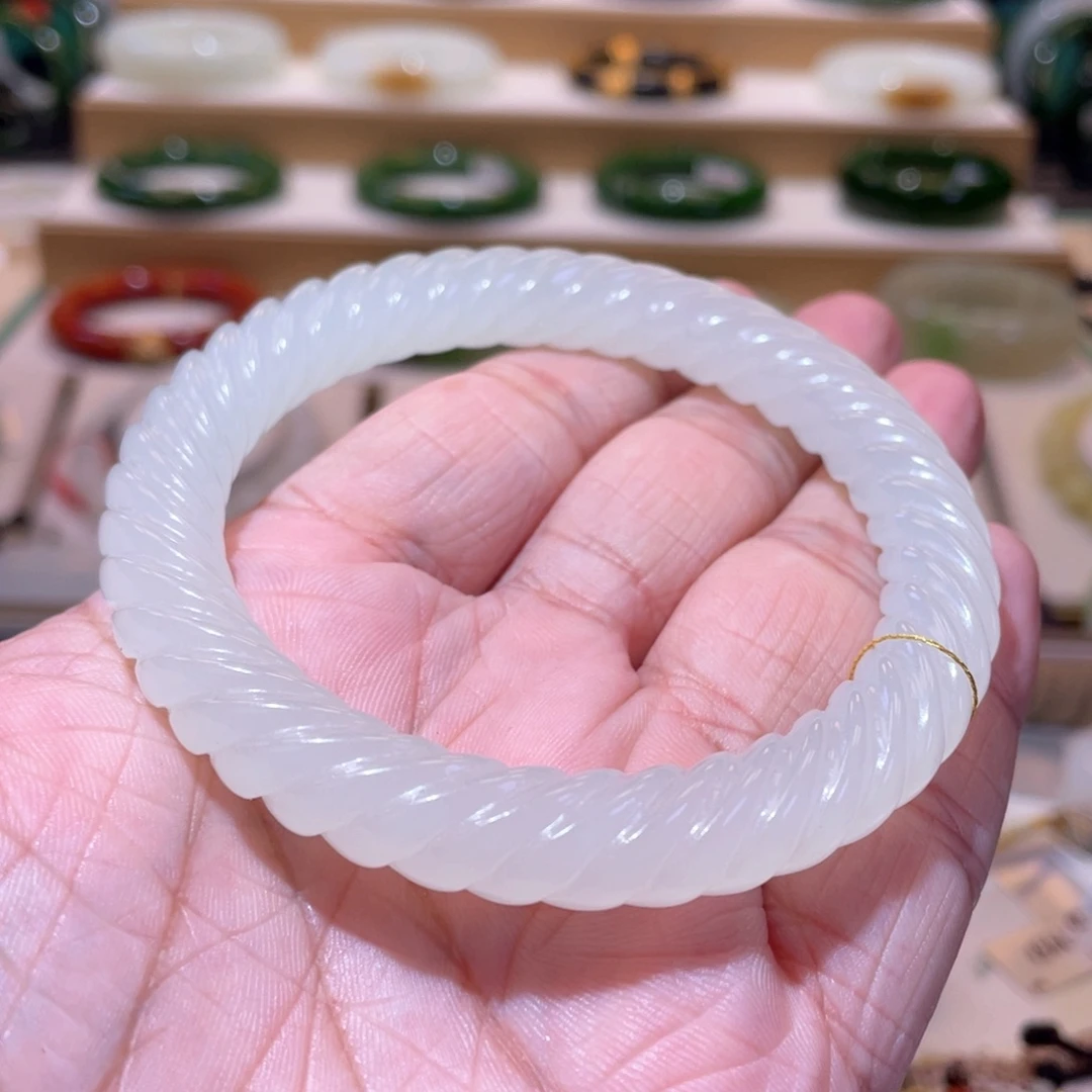 和田玉未镶嵌颈饰高冰晴白麻花镯60+