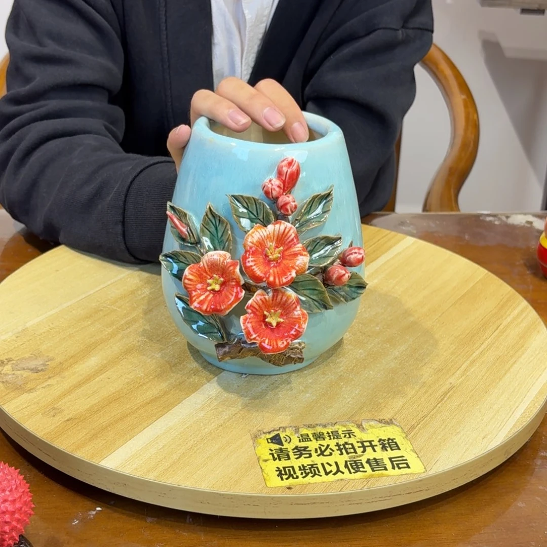陶瓷桃花花瓶摆件