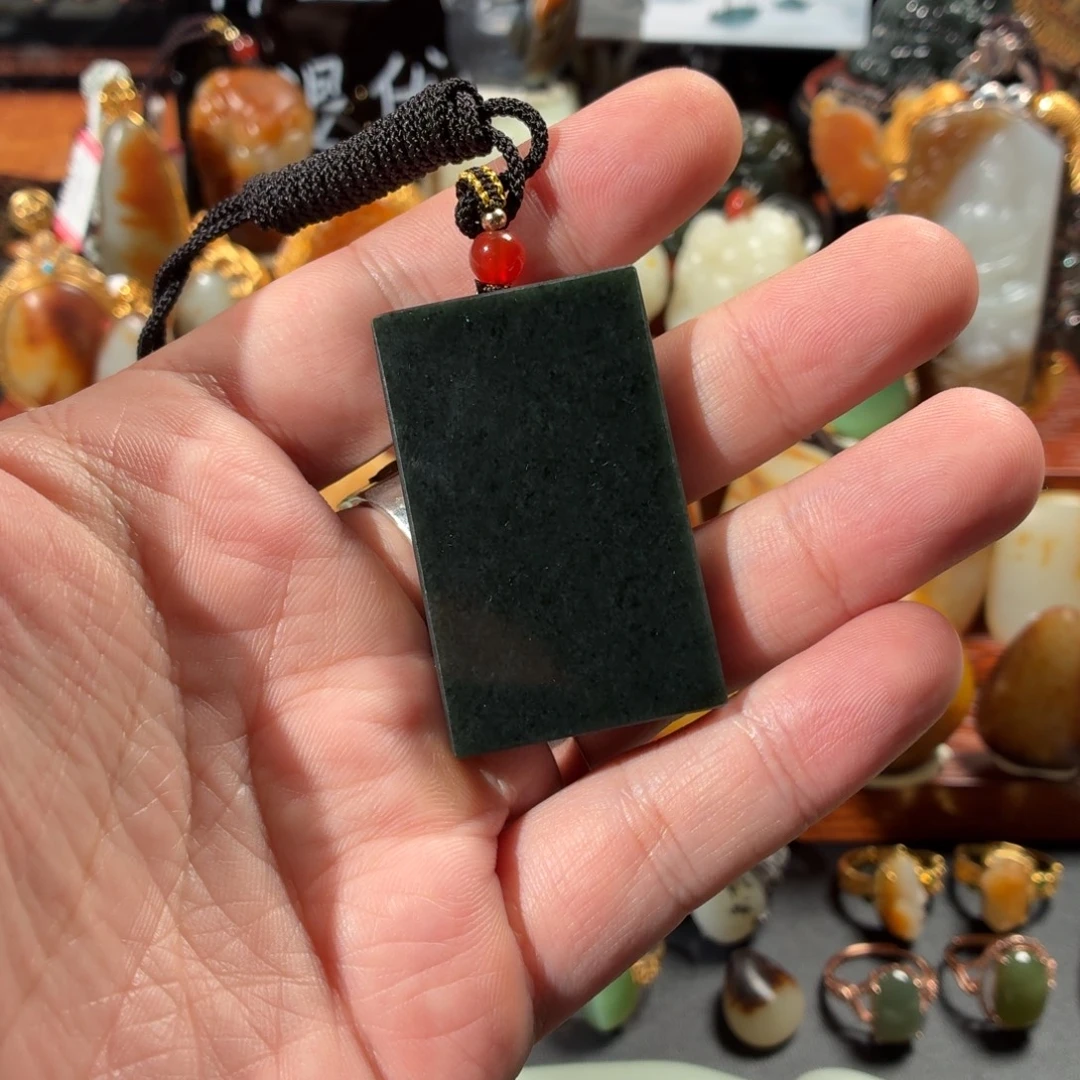 和田玉（青玉）未镶嵌颈饰36.5g