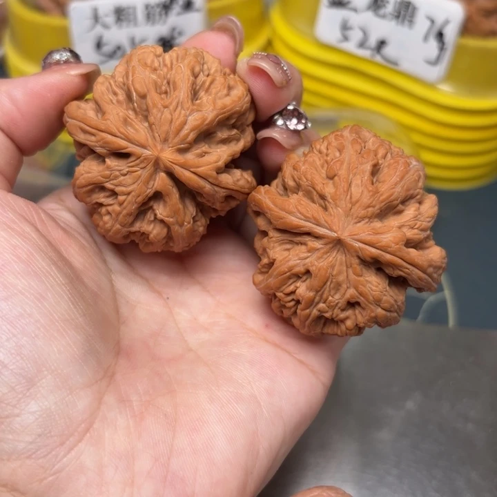 文玩核桃吊坠46-35300-02