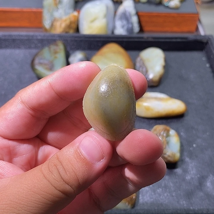 抖***玩颈饰未镶嵌和田玉