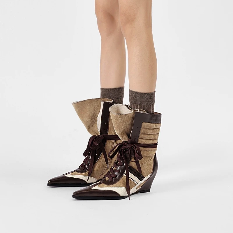 尖头运动风拳击靴女2025新款厚底马丁靴复古barn风拼色坡跟时装靴