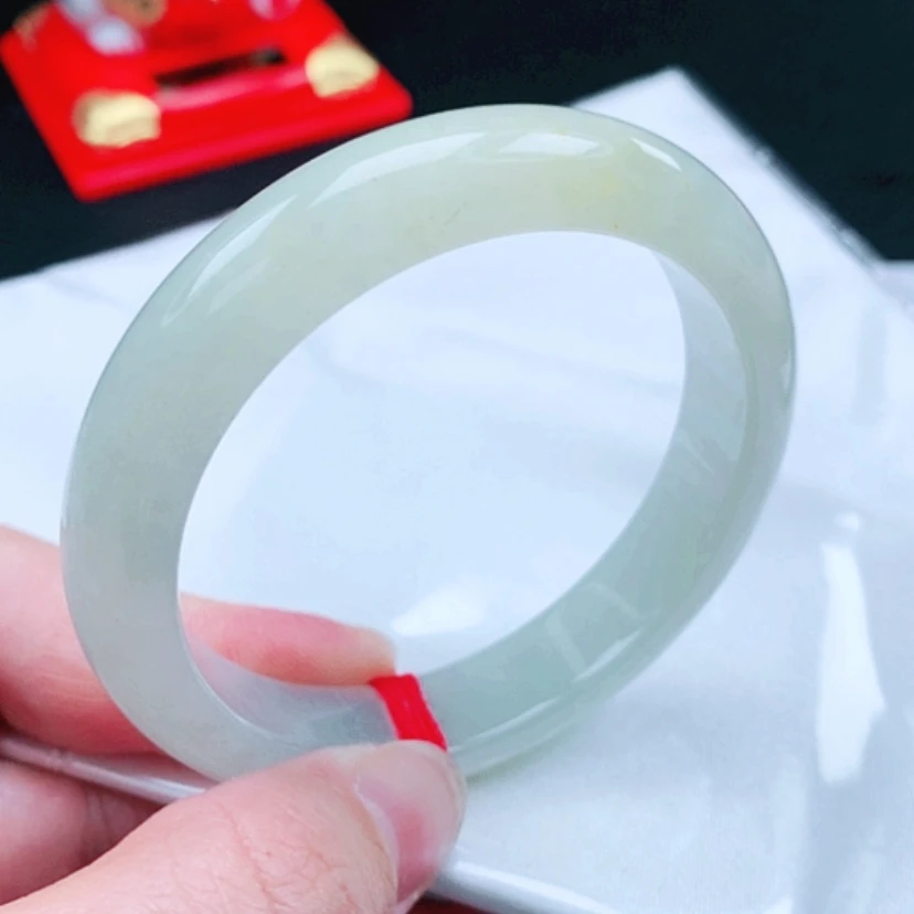 【闪购商品】翡翠手镯未镶嵌55圈