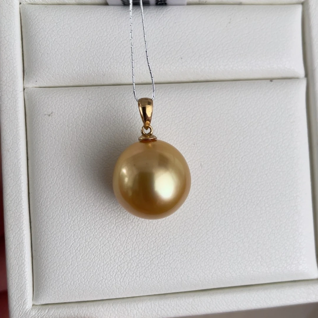 18K金镶嵌海水珍珠吊坠(不含链)13.6m m