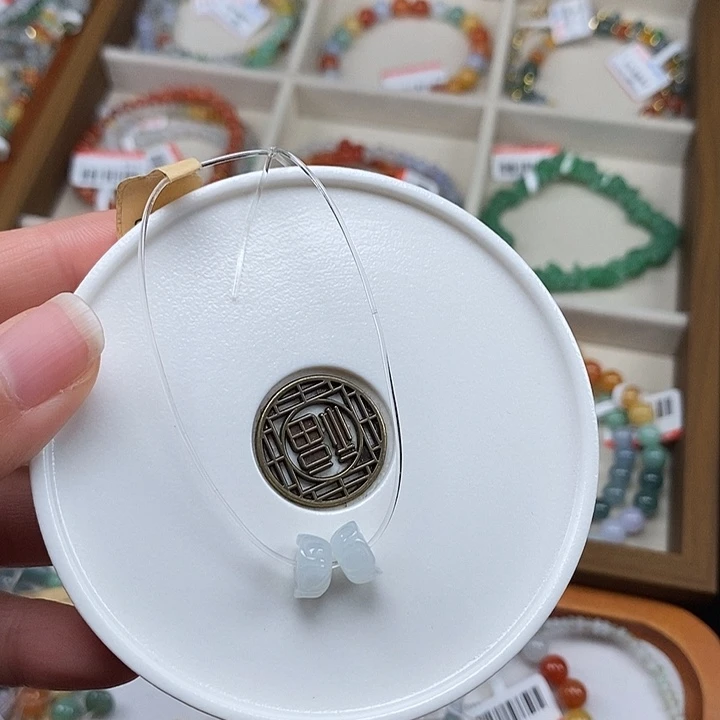 翡翠未镶嵌手串散珠无鉴赏
