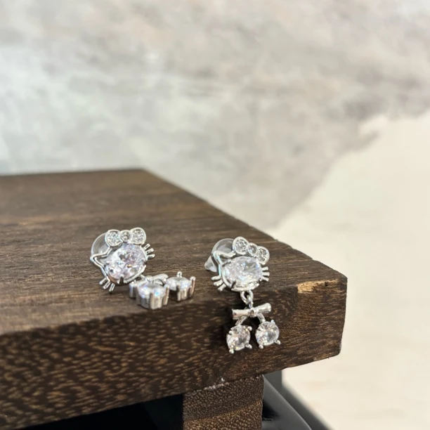 铜合金仿水晶耳饰 铜合金合成锆石耳饰 kt樱桃zz耳环EH3069