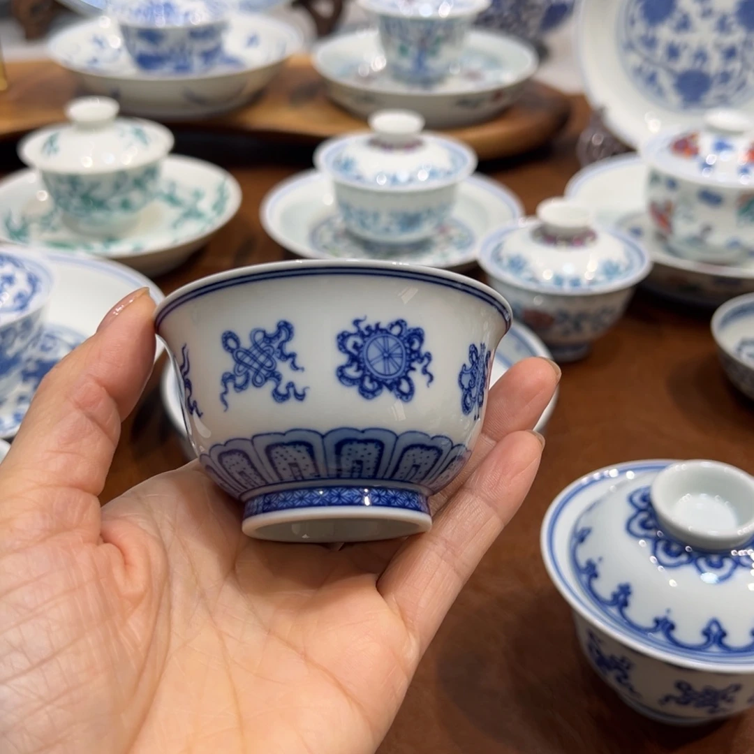 杯子青花佛八宝主人杯