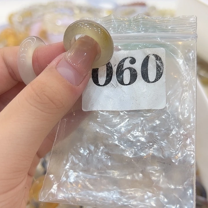 合金戒指玛瑙/玉髓60港7