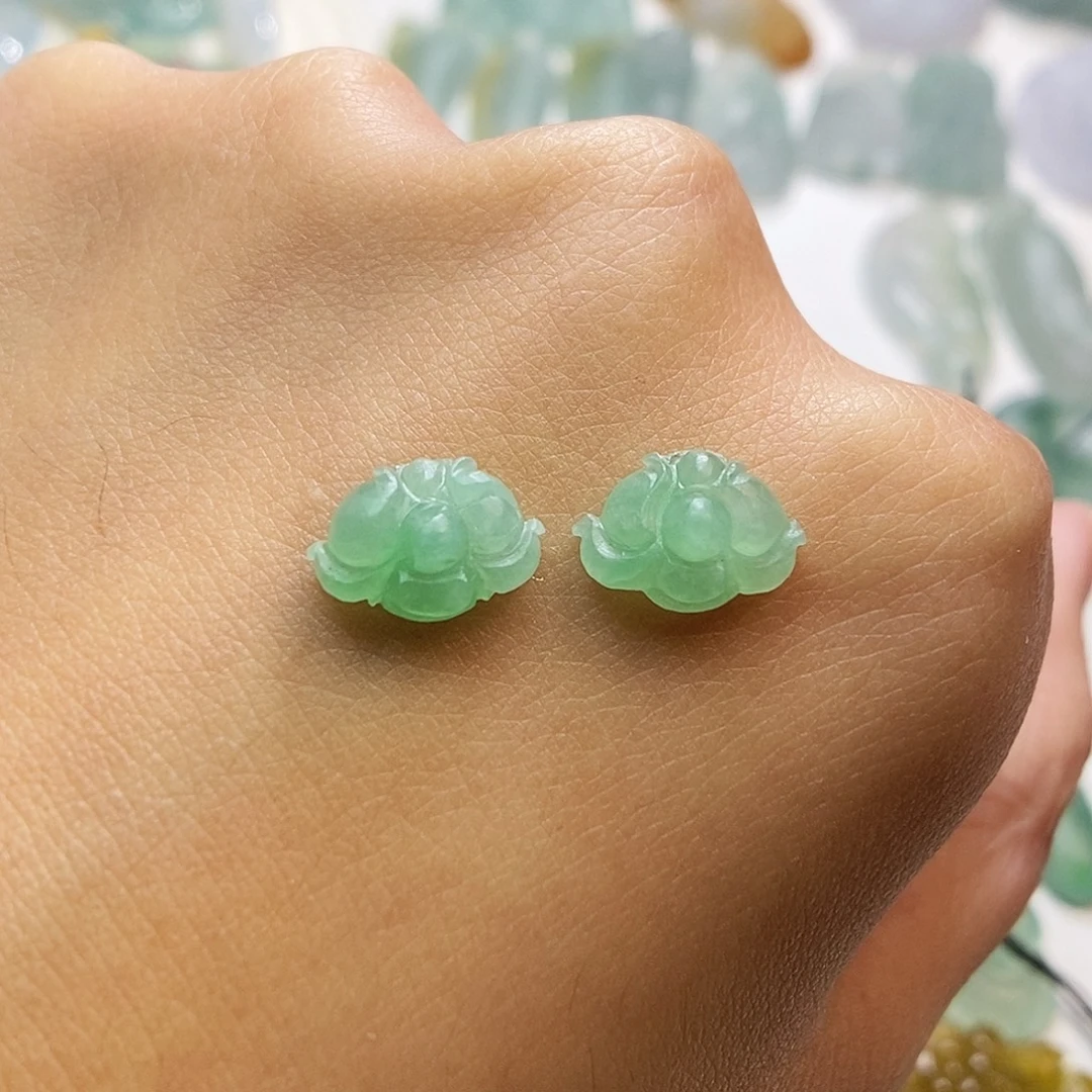 定制翡翠未镶嵌一对莲花