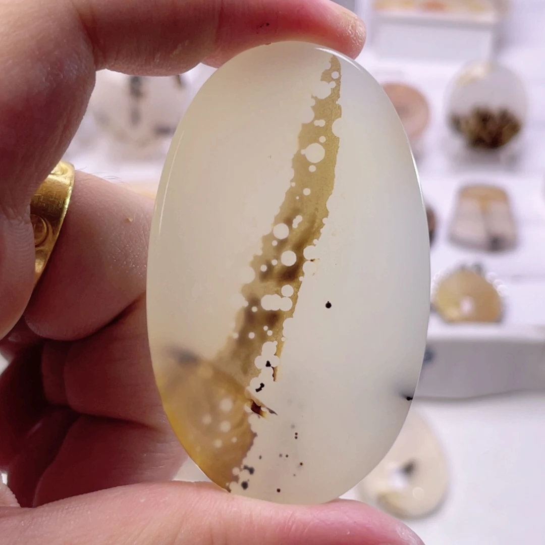 玛瑙/玉髓颈饰合金