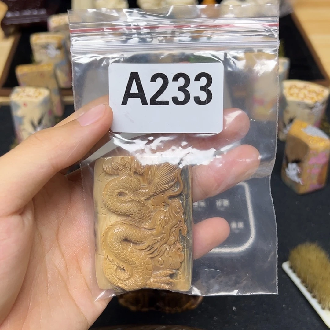 天然猛犸象牙雕刻品