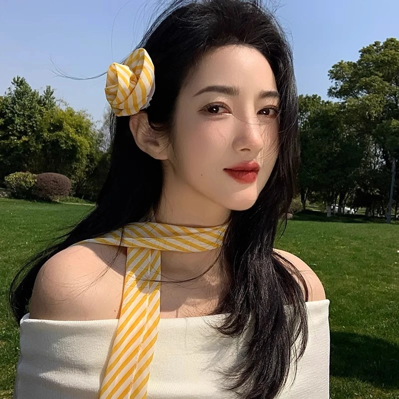 韩国ins立体花朵丝巾女2025新款春夏小众设计感甜美系脖领巾装饰