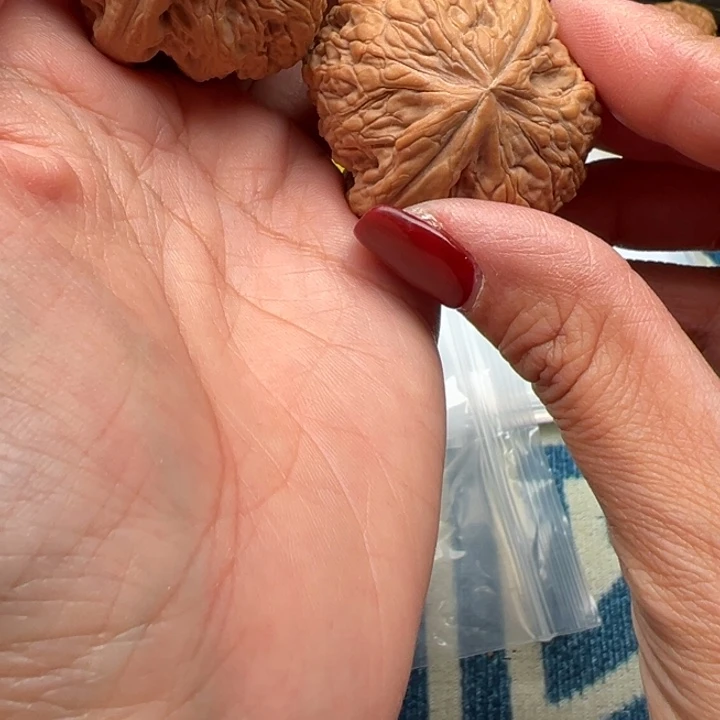 吊坠桃核文玩玉尊