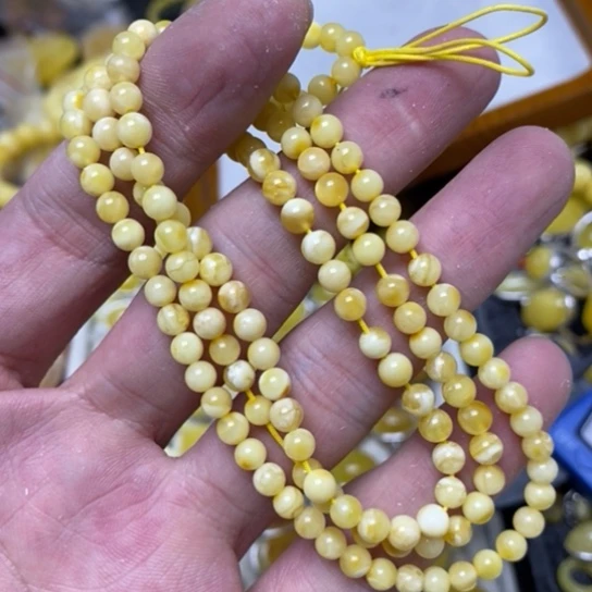 蜜蜡裸石未镶嵌串