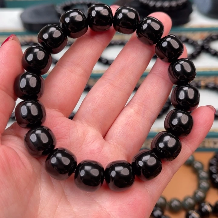 和田玉手链未镶嵌觉