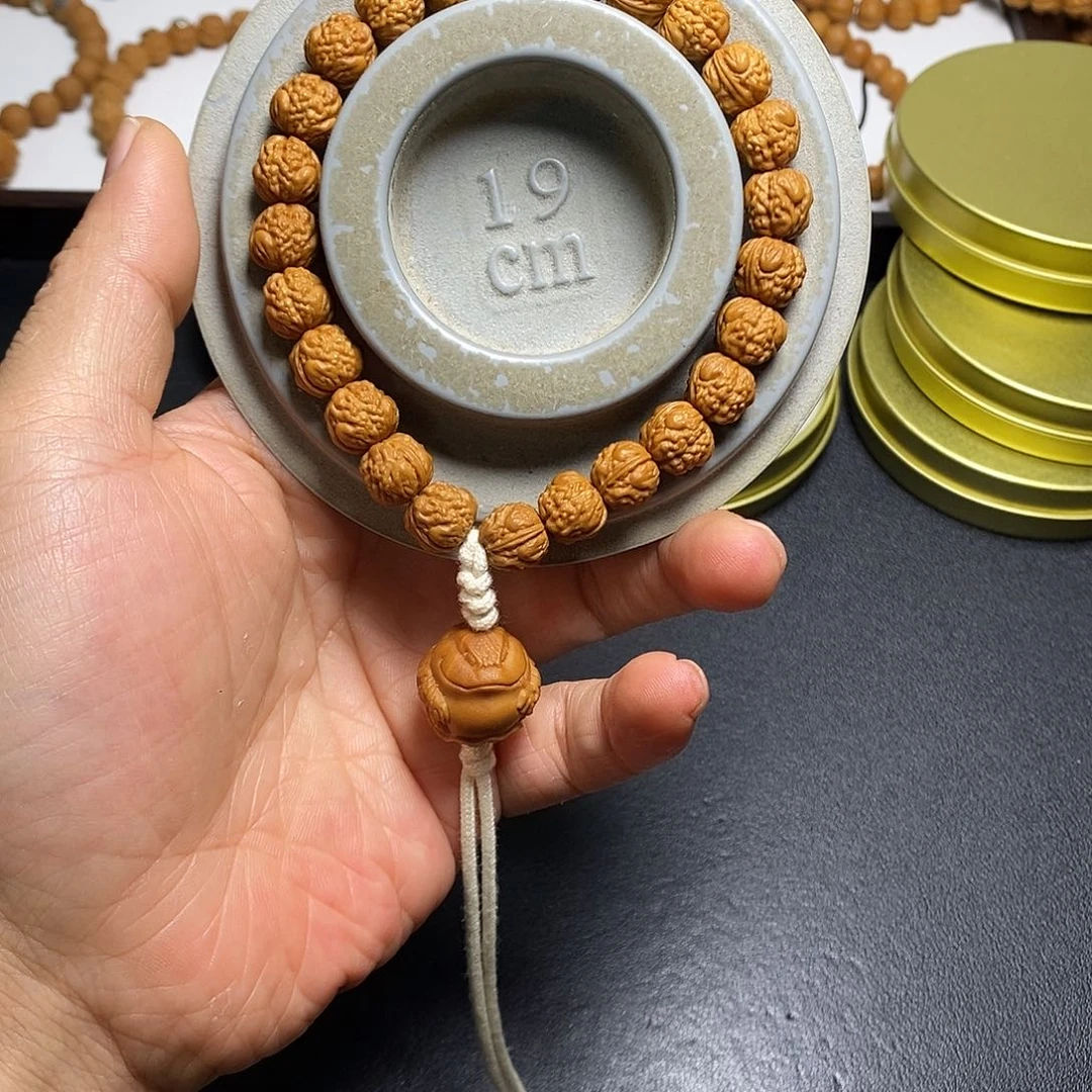 吊坠猴头核桃全品10左右金蚕22号