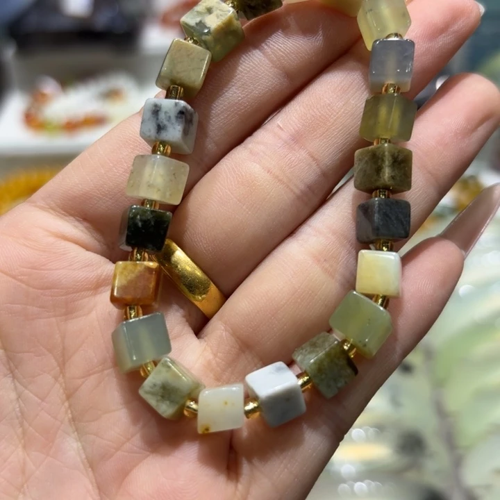 未镶嵌岫玉手镯天然