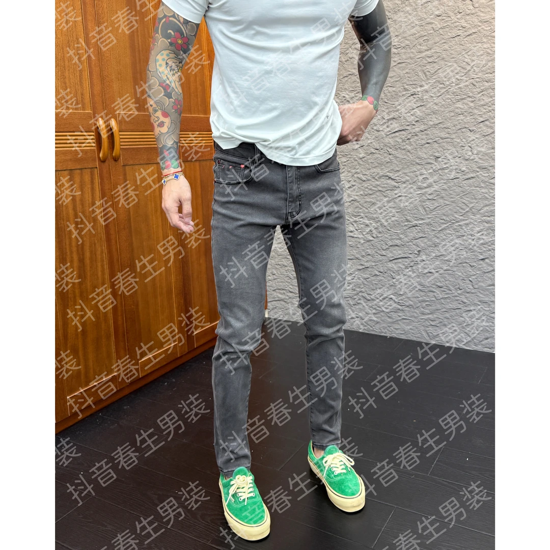 2025秋冬新款时尚休闲百搭净版修身小脚男士纯色牛仔裤3333