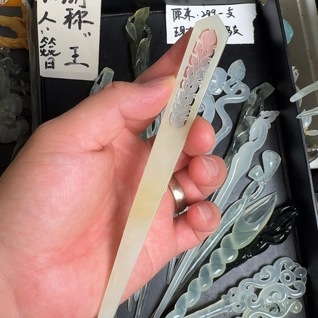 蛇纹石玉未镶嵌发饰