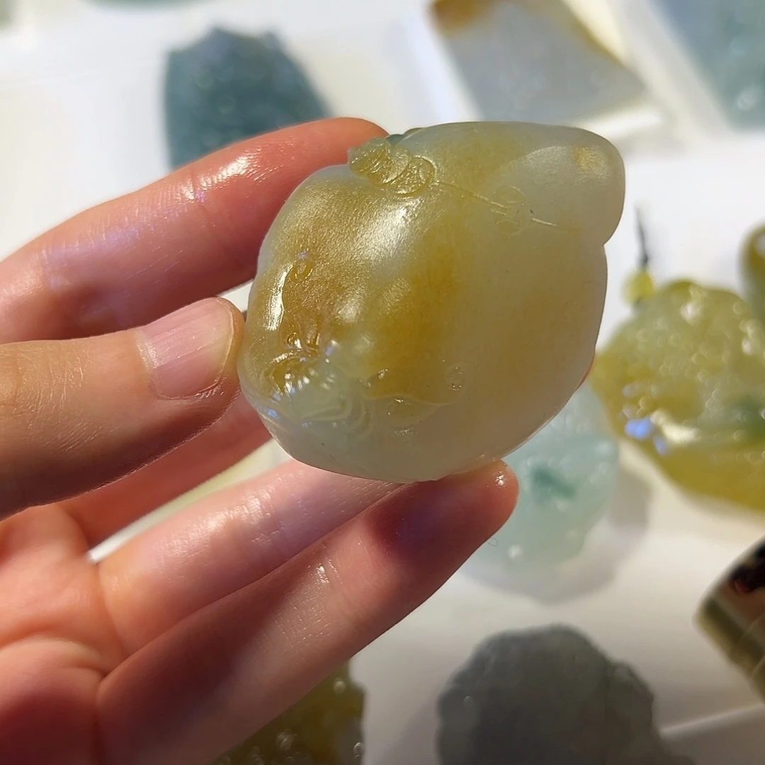 未镶嵌定制翡翠挂件