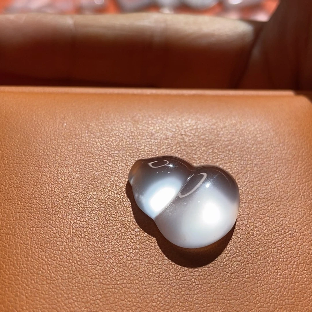 S***t石英质玉未镶嵌颈饰