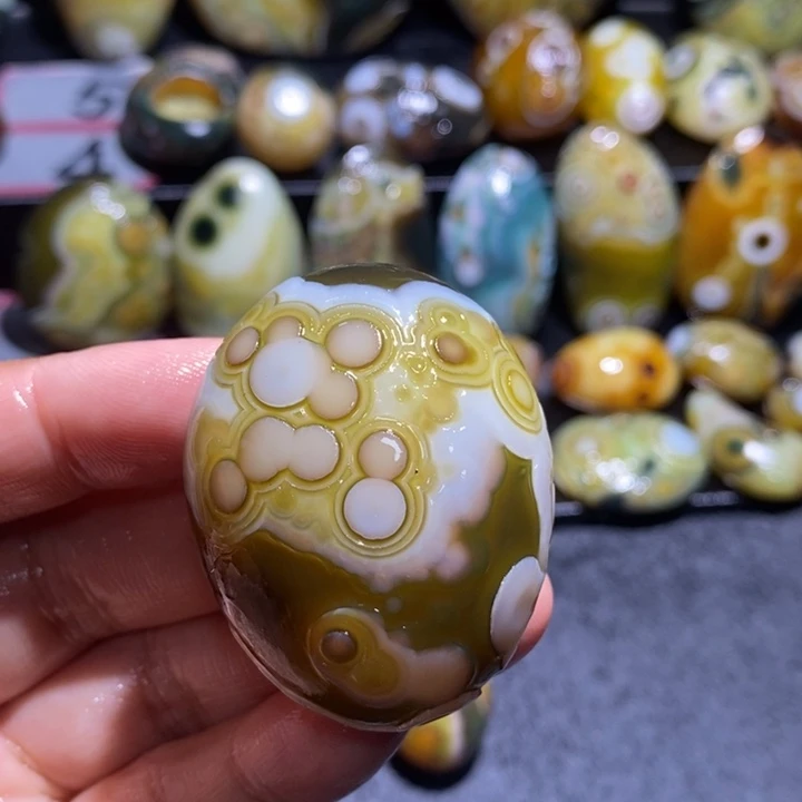 玛瑙/玉髓未镶嵌珠宝奇石102