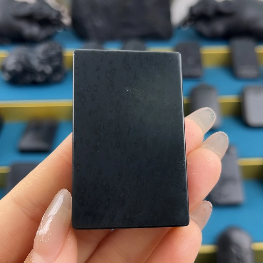 和田玉（墨玉）大3、5钢板未镶嵌