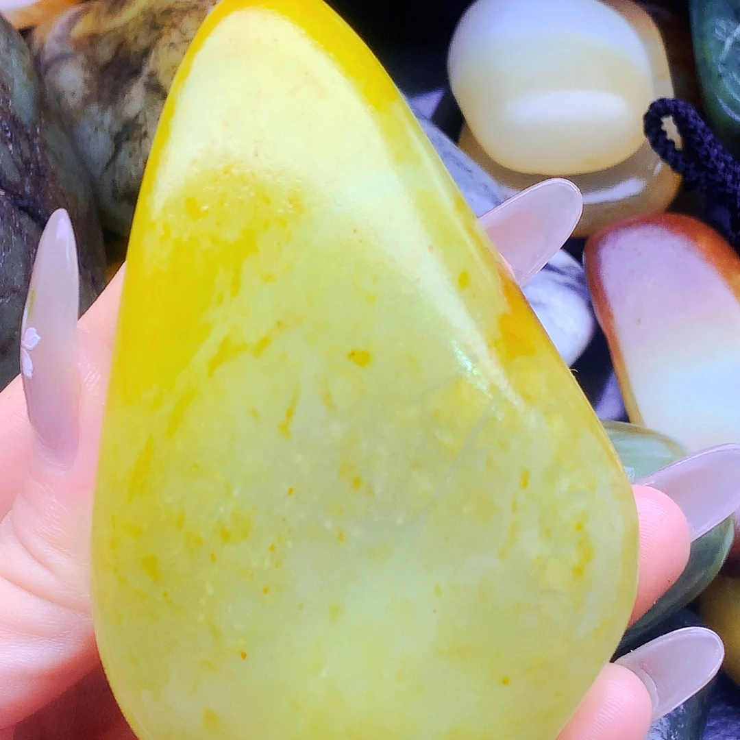 未镶嵌和田玉（糖玉）把件