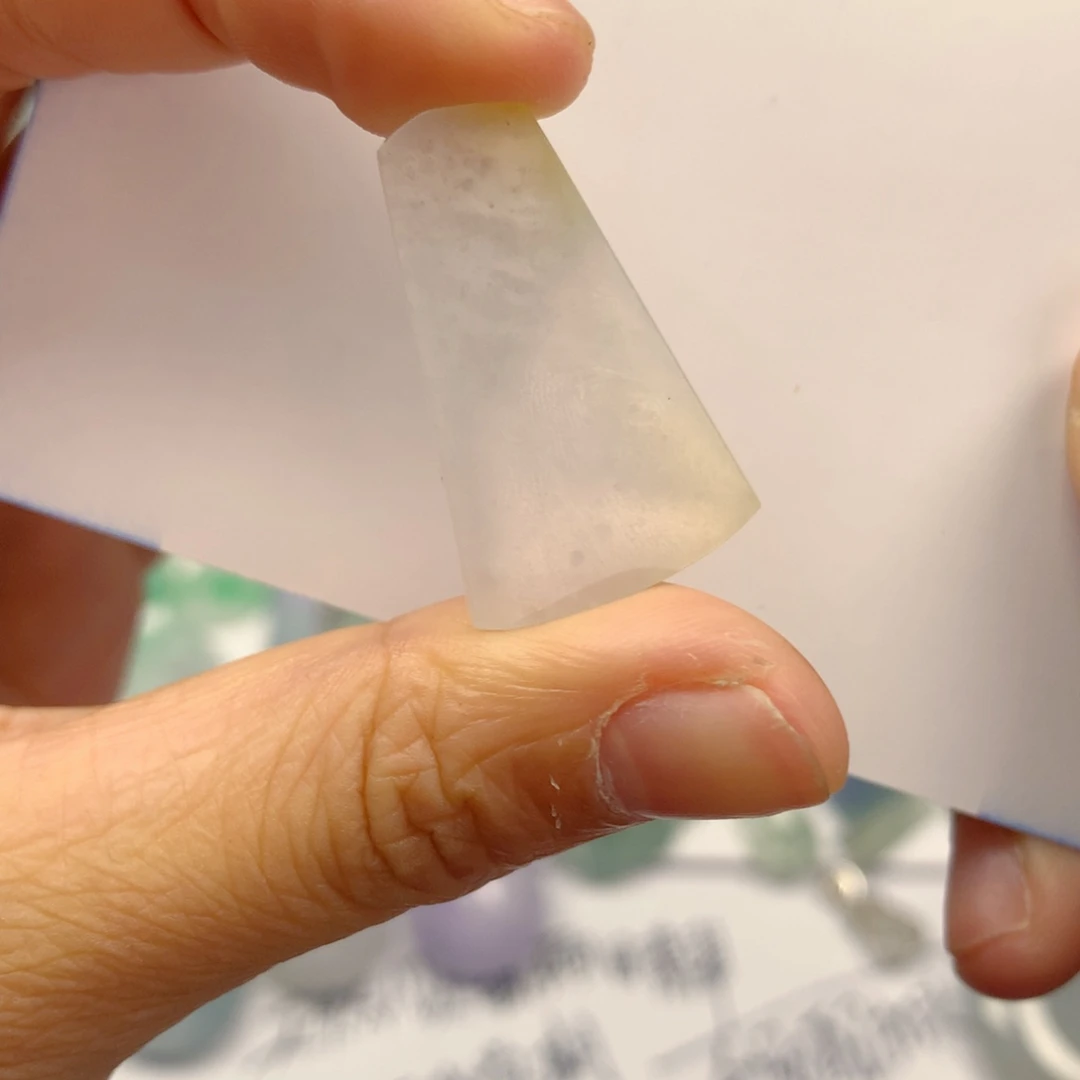 翡翠裸石纯天然a货缅甸