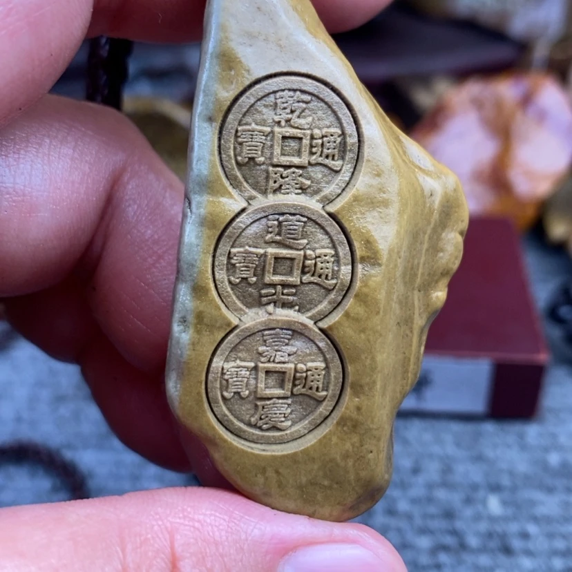 【闪购商品】原石雕刻手把件