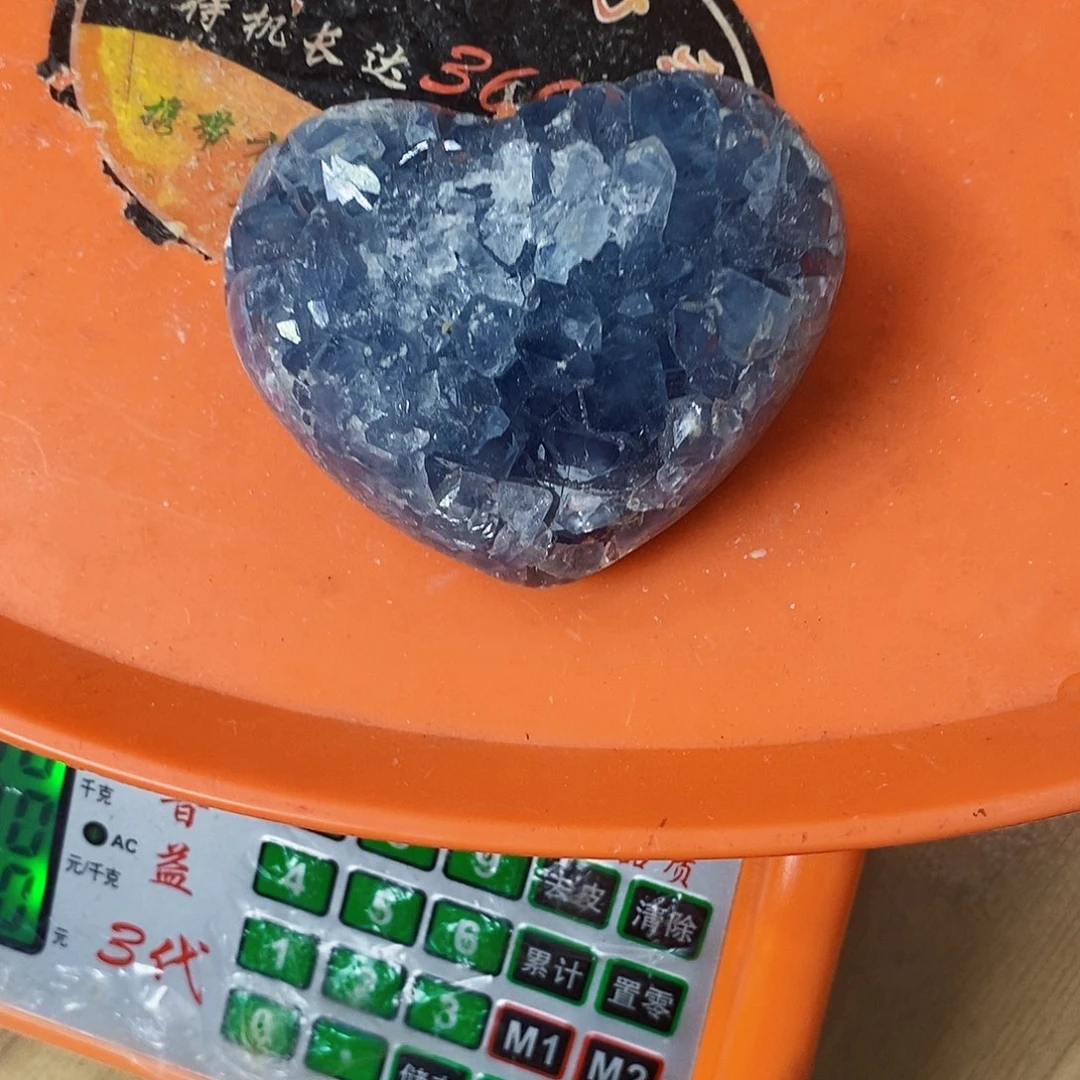 勤***奋未镶嵌珠宝半成品水晶