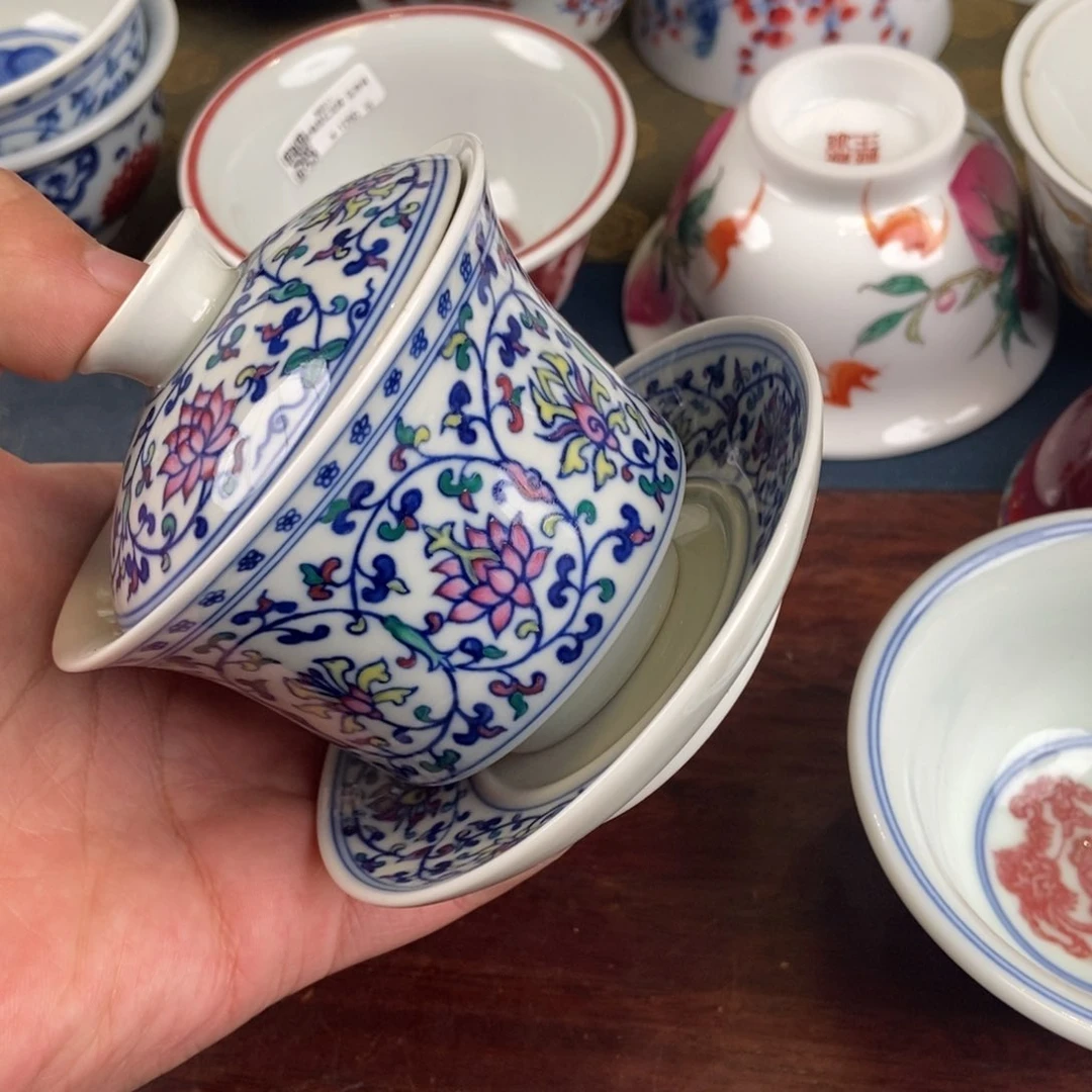 陶瓷艺术家的作品是一