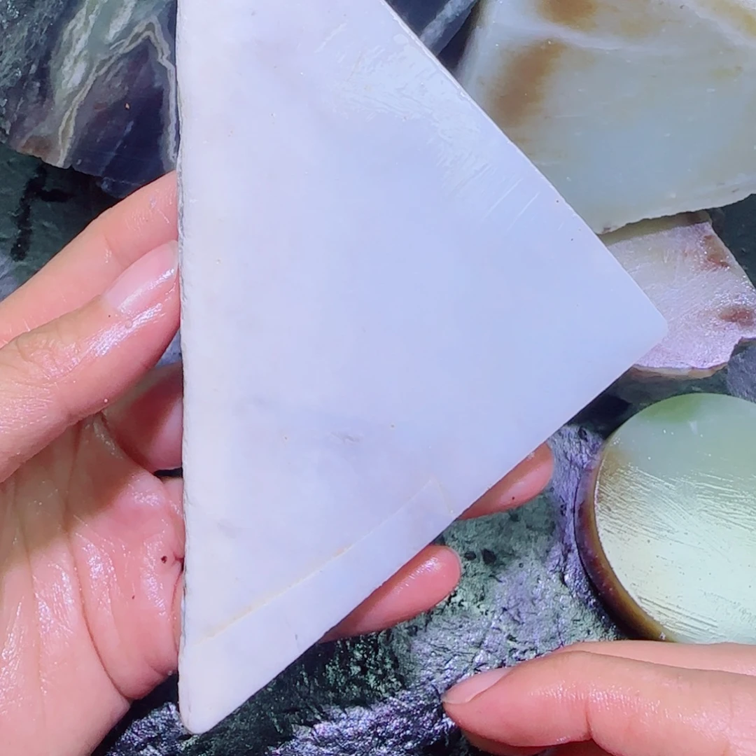 和田玉未镶嵌珠宝半成品