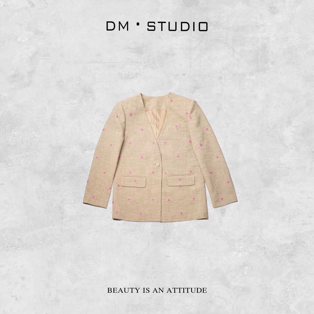 -DM•STUDIO/气质法式V领小花轻奢高级感百搭西服外套（250609）
