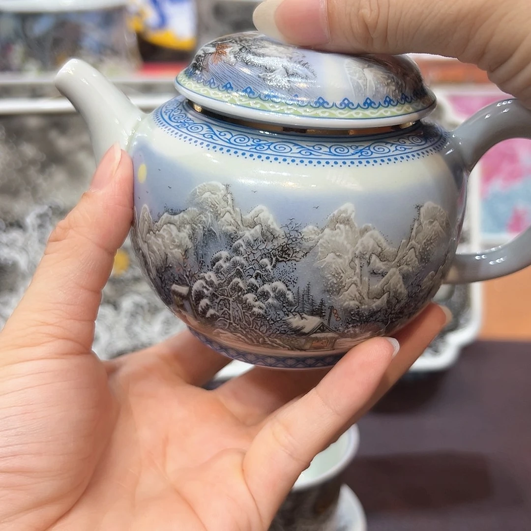 摆件海**：景德镇陶瓷艺术展演厅及景德镇市艺术