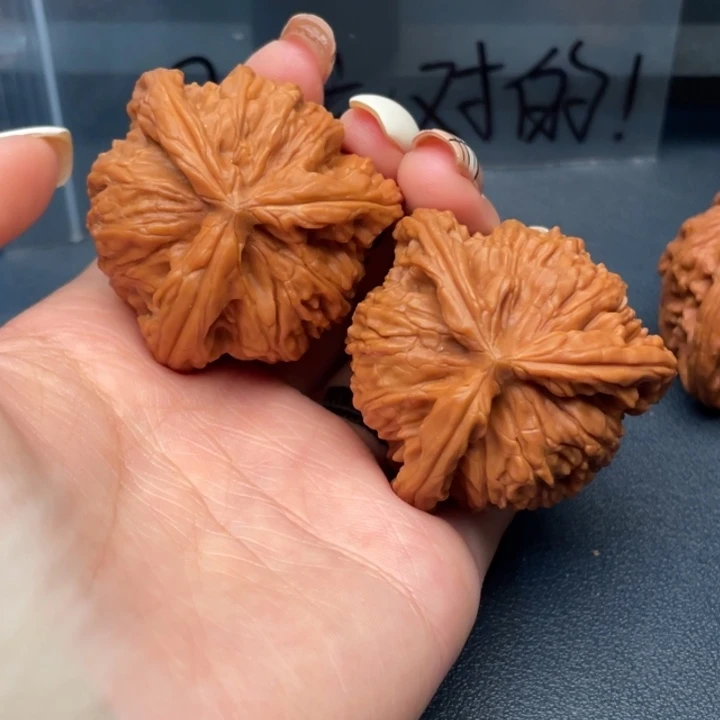 小***宗吊坠文玩核桃白狮子