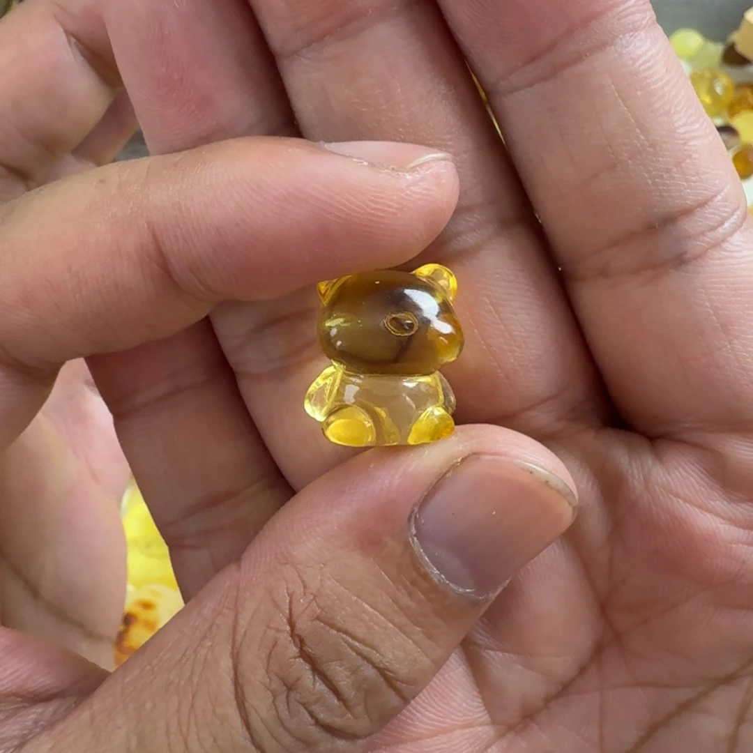 庄***明琥珀未镶嵌珠宝奇石