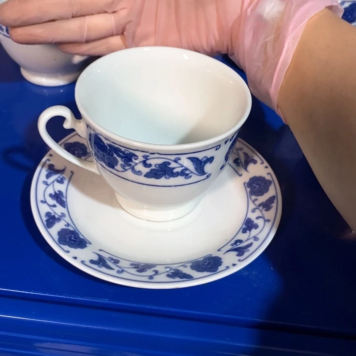 瓷片四厂青花翡翠瓷茶杯