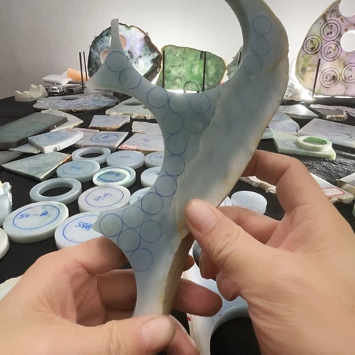 定制翡翠未镶嵌天然手镯定制