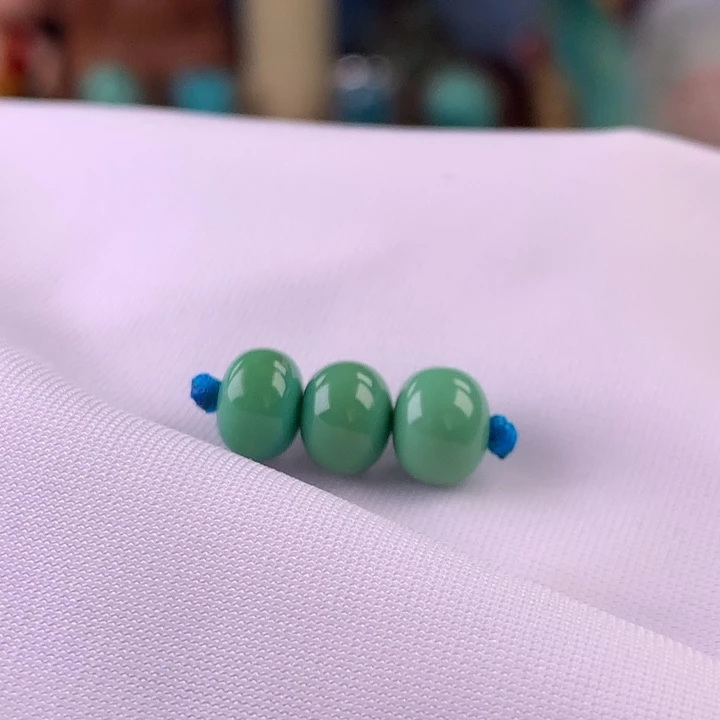 绿松石未镶嵌珠宝奇石6.9/6.7mm