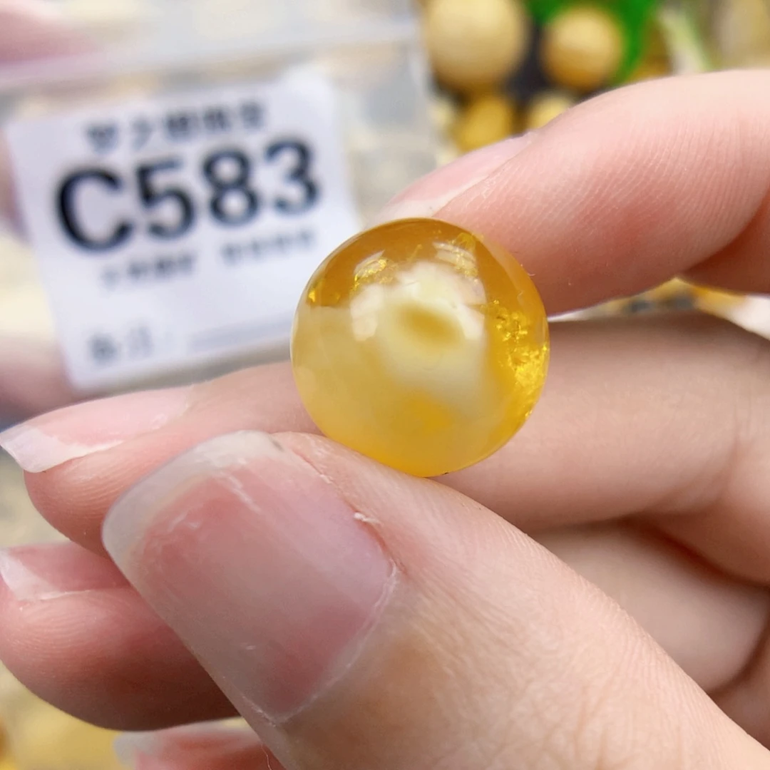未镶嵌琥珀珠宝奇石14