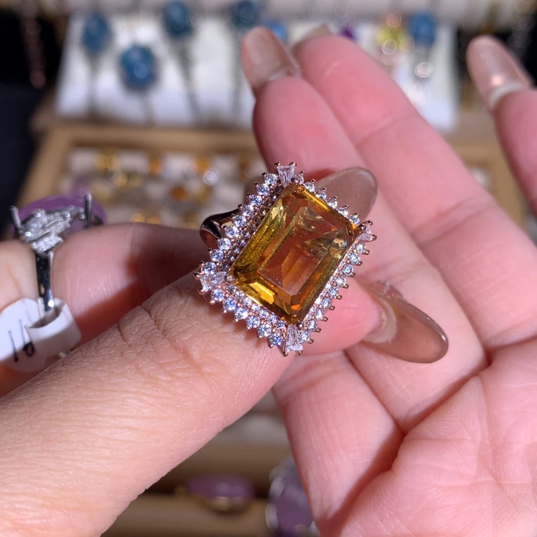 【闪购商品】水晶戒指银S925镶嵌M****e戒指